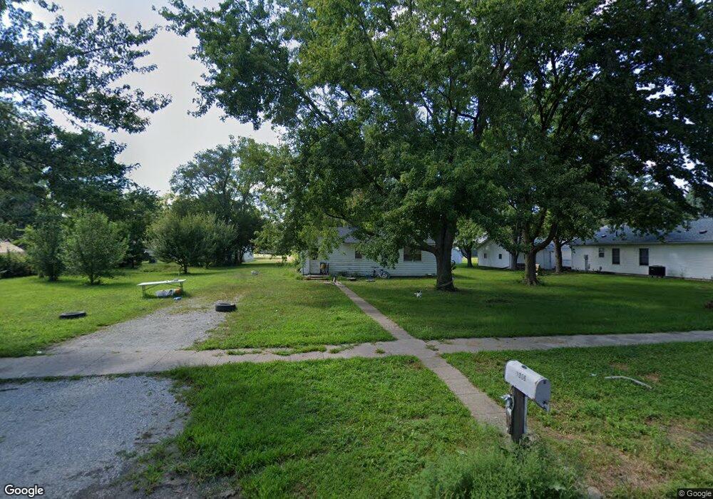 1306 1st St, Onawa, IA 51040 - photo 1