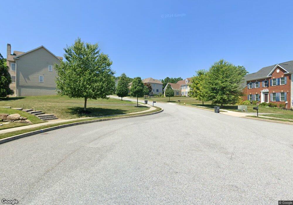 100 Oakmont Cir, Glen Mills, PA 19342 - photo 1