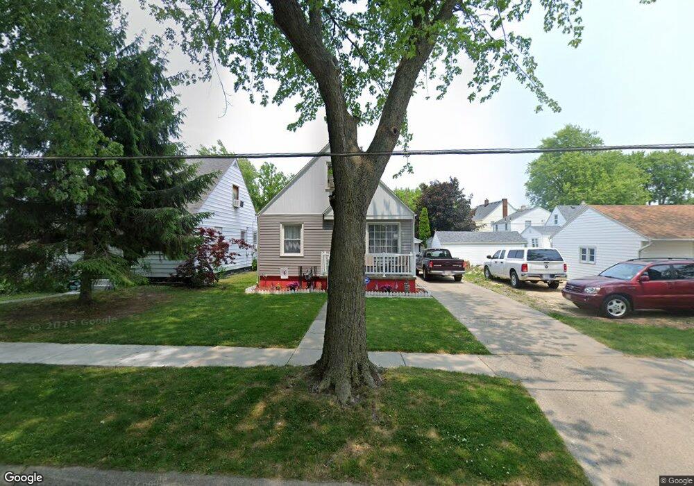 2443 104th St, Toledo, OH 43611 - photo 1