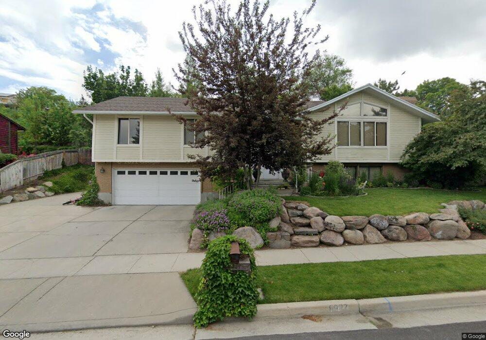 8937 S Capella Way, Sandy, UT 84093 - photo 1