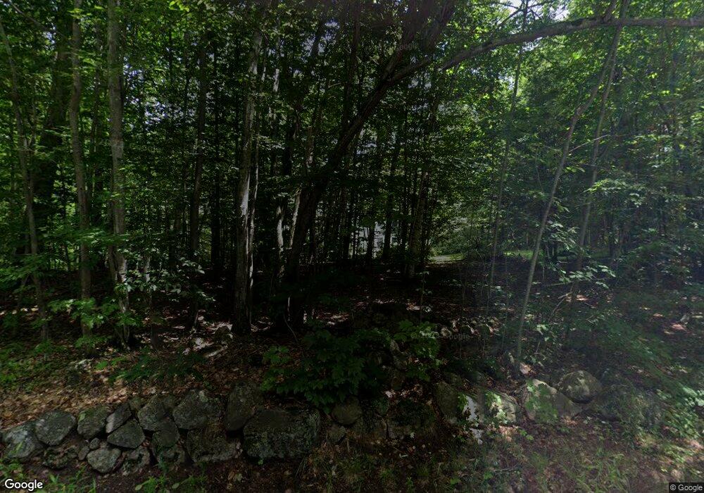 113 Walnut Hill Rd, Goffstown, NH 03045 - photo 1