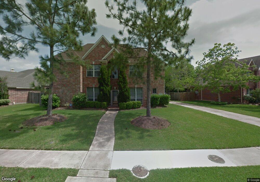 4007 Stonehurst Dr, Pearland, TX 77584 - photo 1