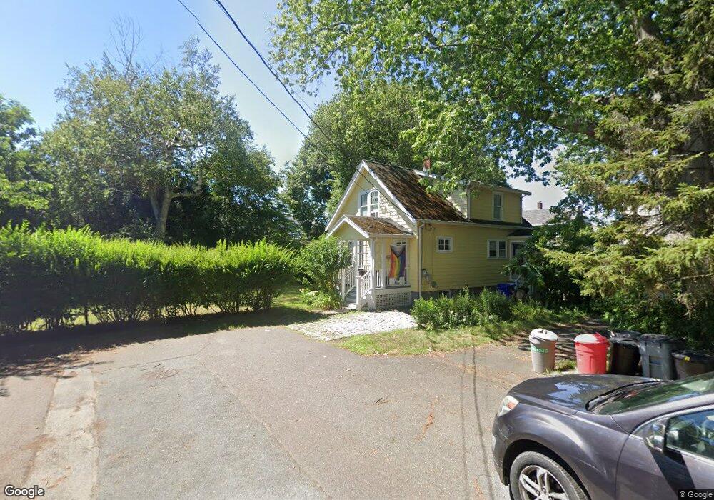 12 Laurel Ct, Marblehead, MA 01945 - photo 1