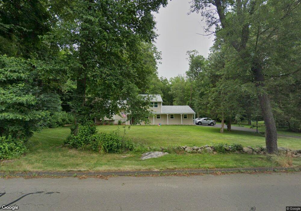 137 Northford Rd, Branford, CT 06405 - photo 1