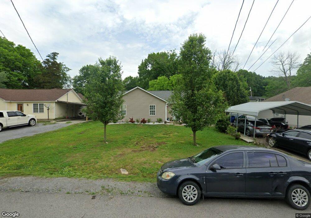 126 Oakdale St, Shelbyville, TN 37160 - photo 1