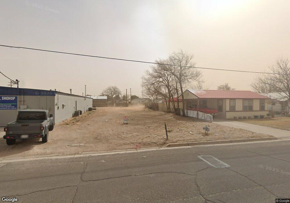 1014 N Leech St, Hobbs, NM 88240 - photo 1