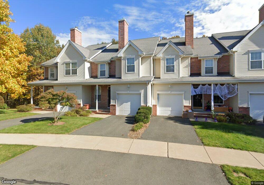 29 Last Leaf Cir, Windsor, CT 06095 - photo 1