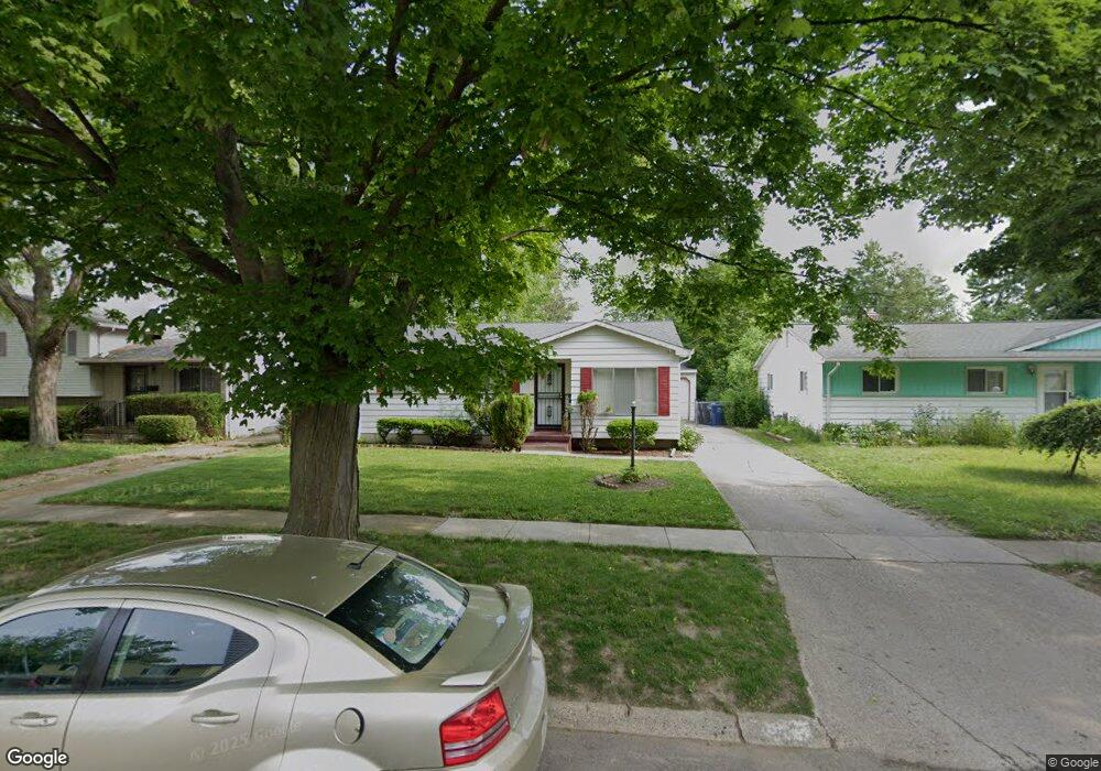 1318 Chatham Dr, Flint, MI 48505 - photo 1