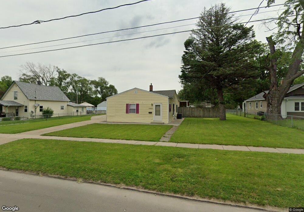 1921 E 22nd St, Des Moines, IA 50317 - photo 1