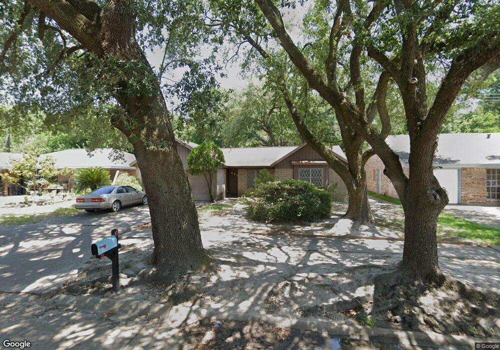 1702 Mosher Ln, Houston, TX 77088 - photo 1