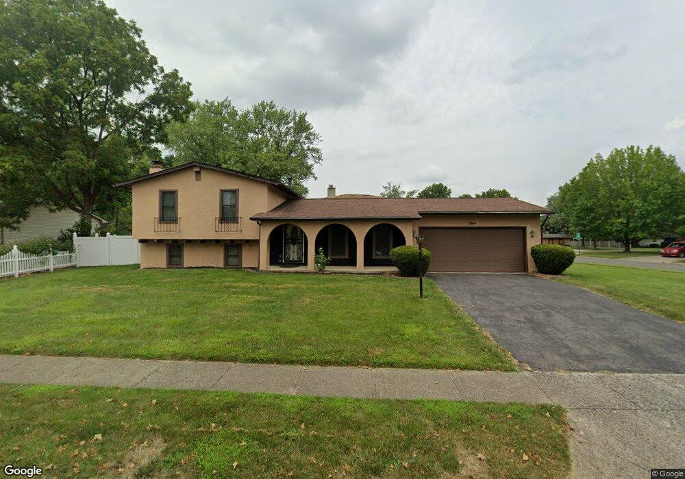 2064 Northtowne Ct, Columbus, OH 43229 - photo 1
