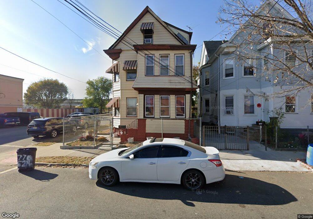 770 E 27th St, Paterson, NJ 07504 - photo 1