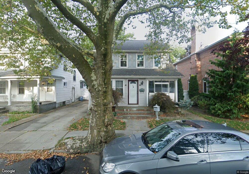 16 Colonial Rd, Floral Park, NY 11001 - photo 1