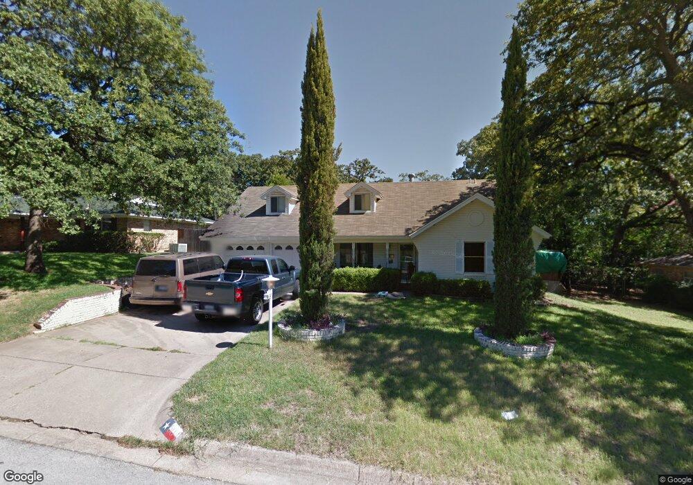 604 W Cheryl Ave, Hurst, TX 76053 - photo 1