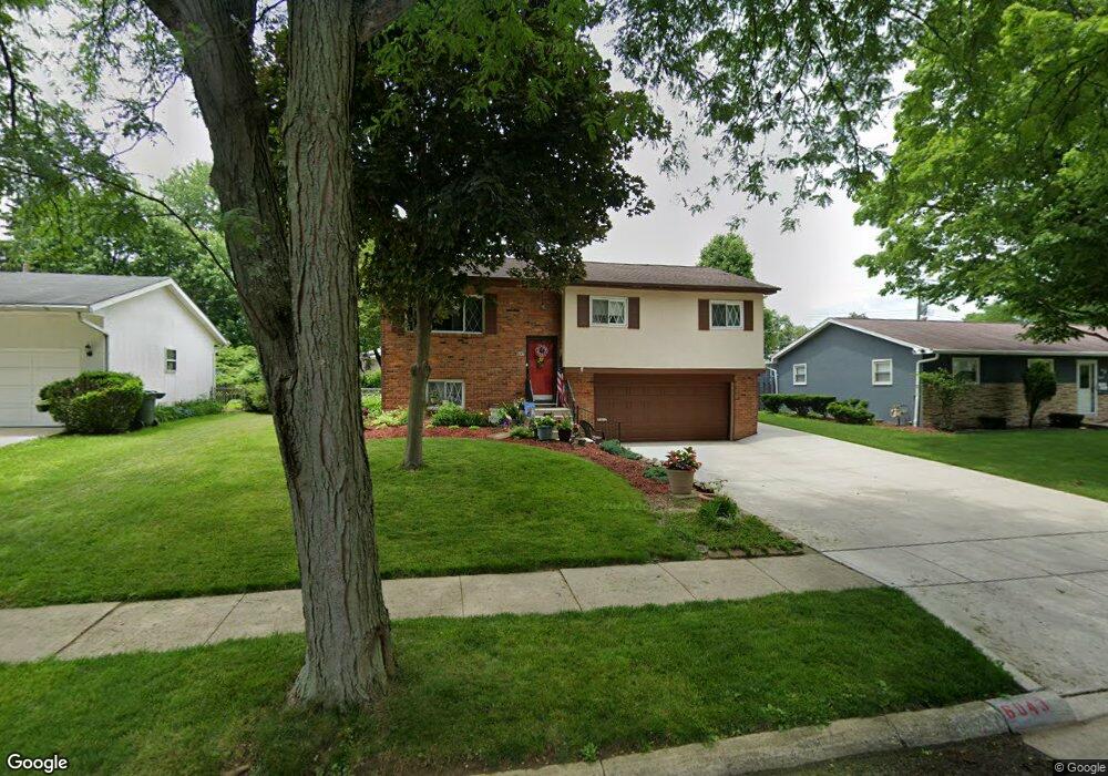 6043 Endicott Rd, Columbus, OH 43229 - photo 1