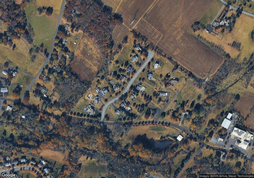 88 Indian Field Ln, Telford, PA 18969 - photo 1