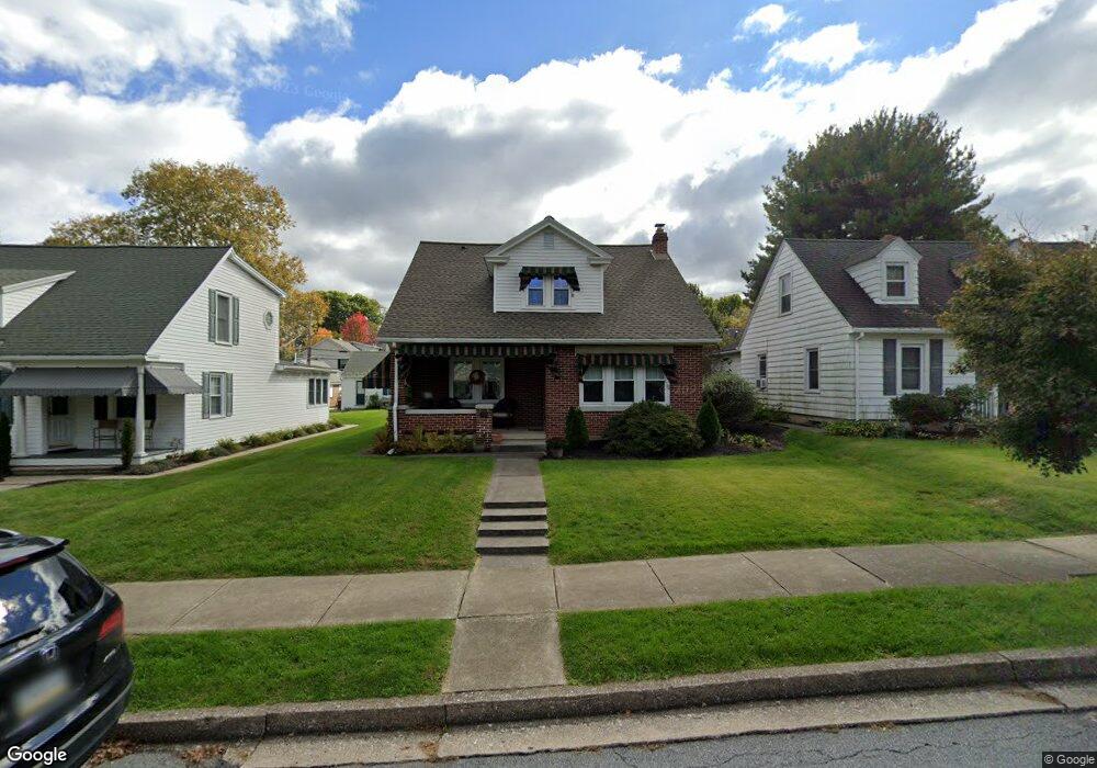 114 Maple Ave, Hershey, PA 17033 - photo 1