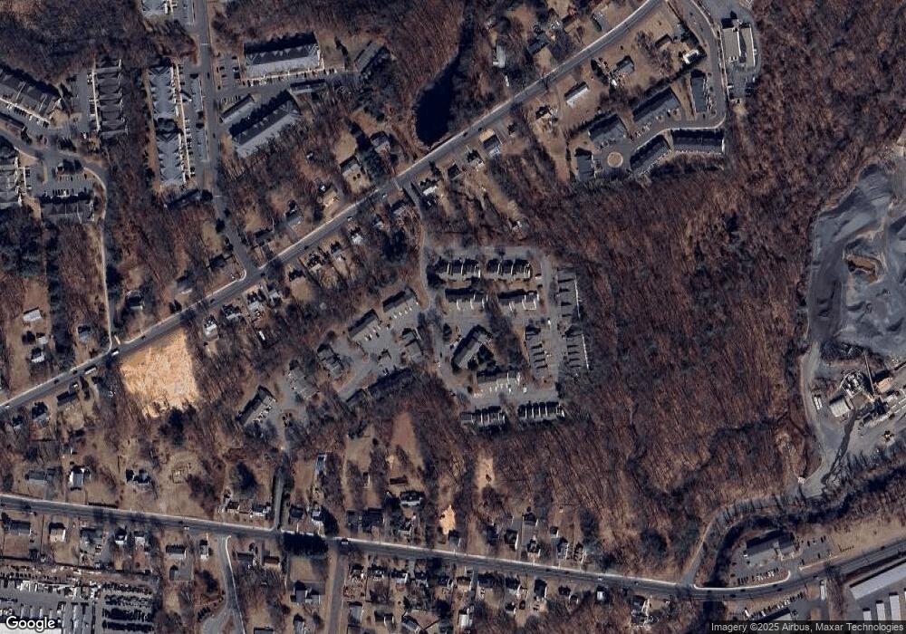 104 Oak Forest Dr, Manchester, CT 06042 - photo 1