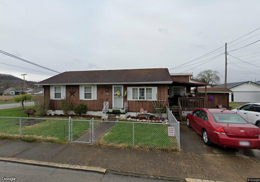 340 23rd St, Dunbar, WV 25064 - photo 1