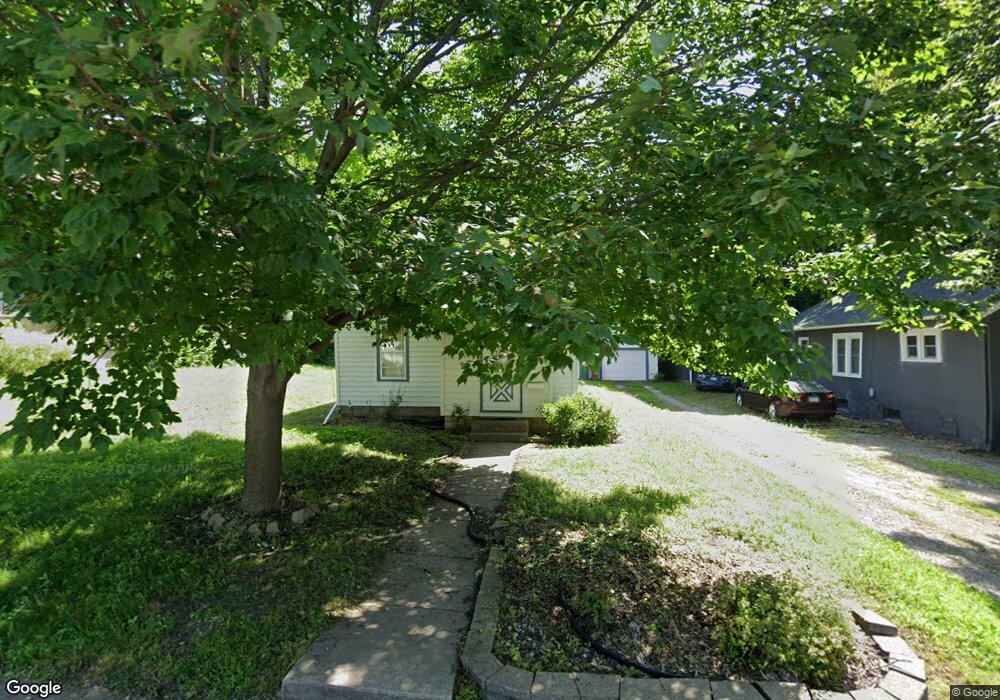 910 Saint Jacob Ave, Albert Lea, MN 56007 - photo 1