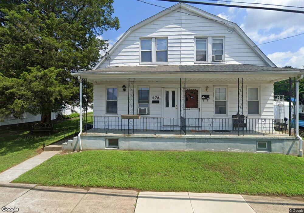 939 Wilbur Ave, Phillipsburg, NJ 08865 - photo 1