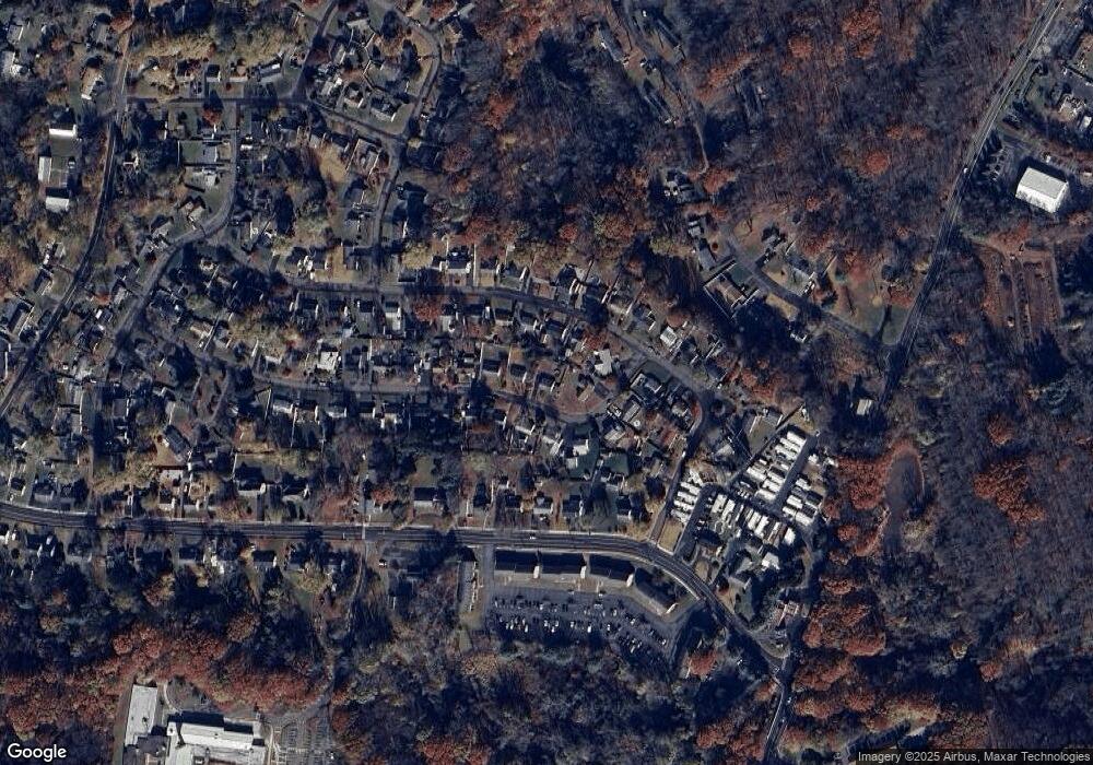 7 Apple St, Wallingford, CT 06492 - photo 1