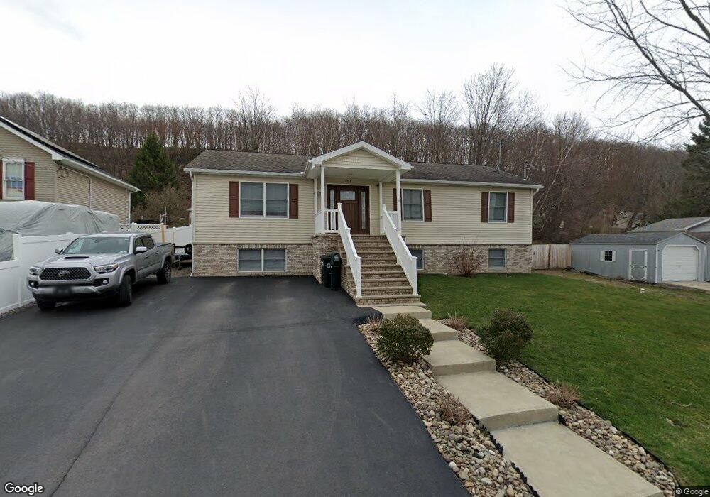 905 Rock St, Archbald, PA 18403 - photo 1