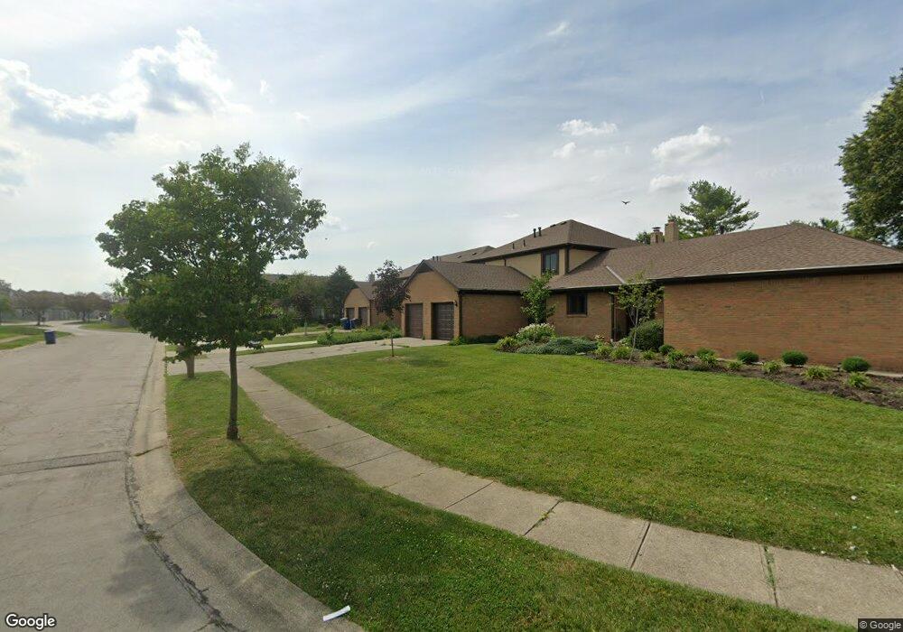 2020 Queensgate Ln unit 2020, Columbus, OH 43235 - photo 1