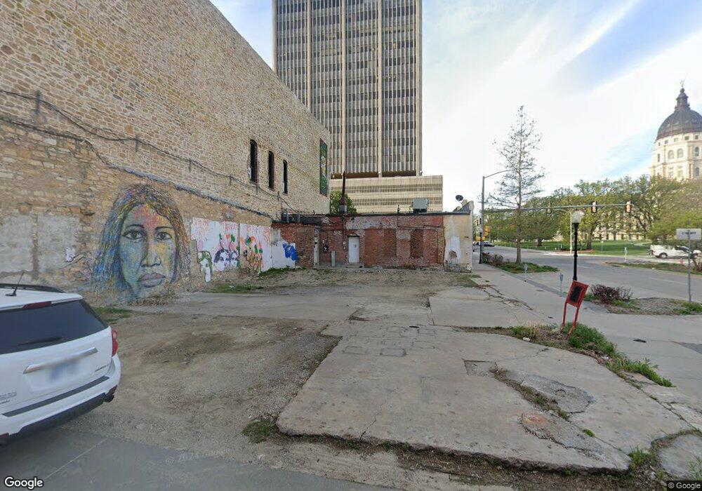 120 SW 8th Ave, Topeka, KS 66603 - photo 1