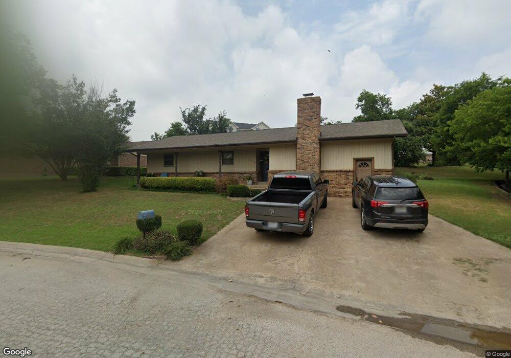 1608 S Cliff St, Decatur, TX 76234 - photo 1