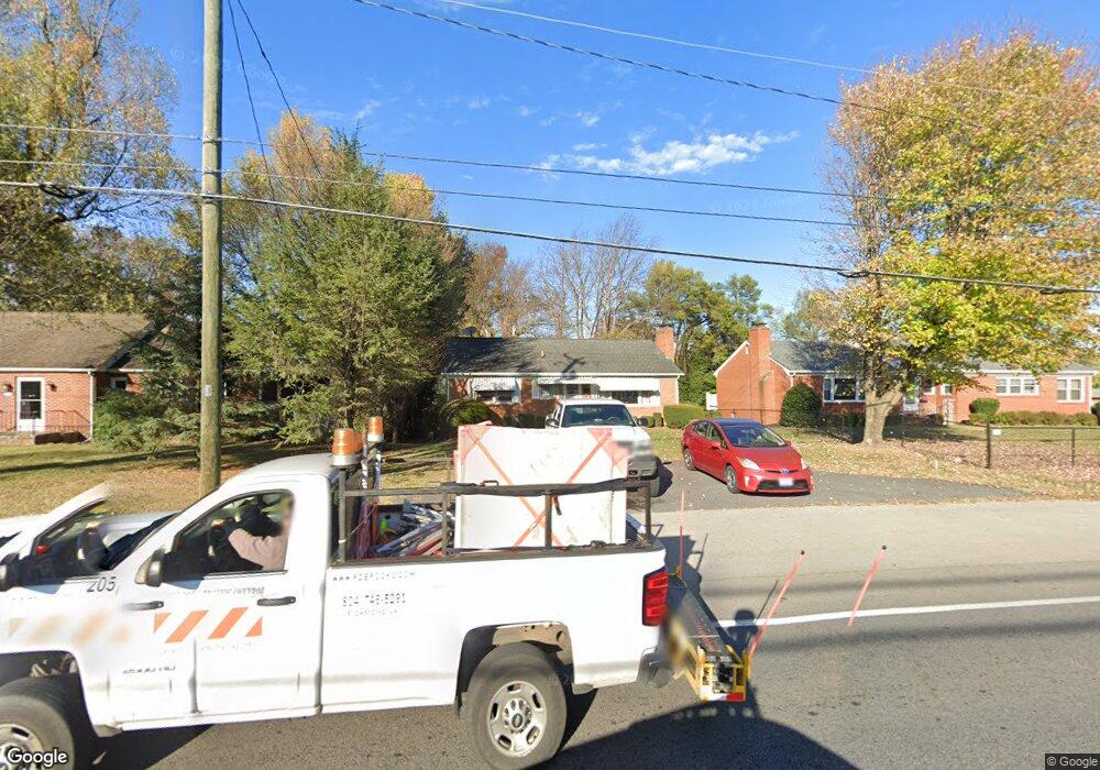 1605 W Main St, Waynesboro, VA 22980 - photo 1