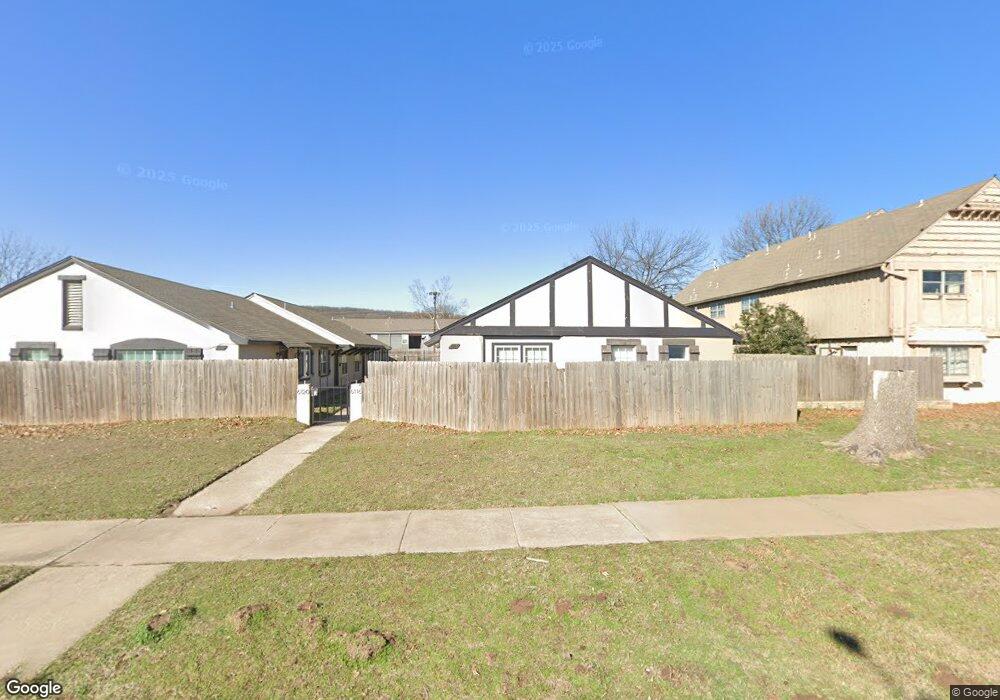 6116 S Madison Place unit B, Tulsa, OK 74136 - photo 1