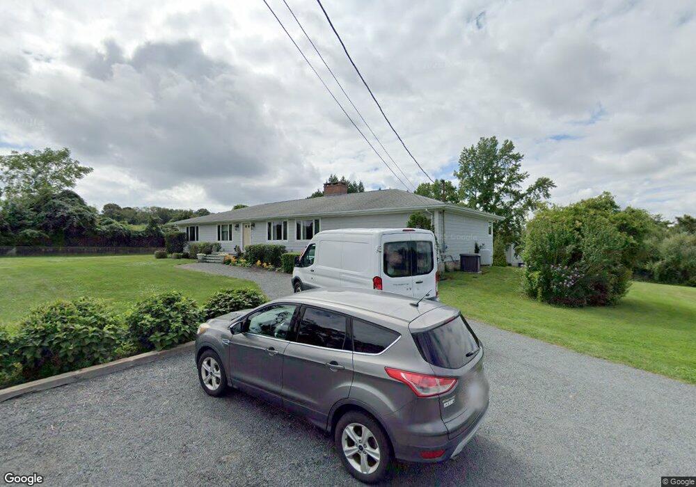 39 Carey Ln, Little Compton, RI 02837 - photo 1