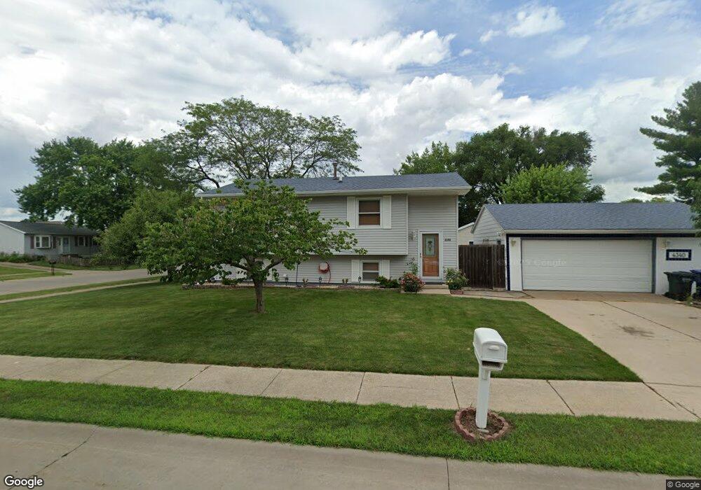 4340 W 13th St, Davenport, IA 52804 - photo 1