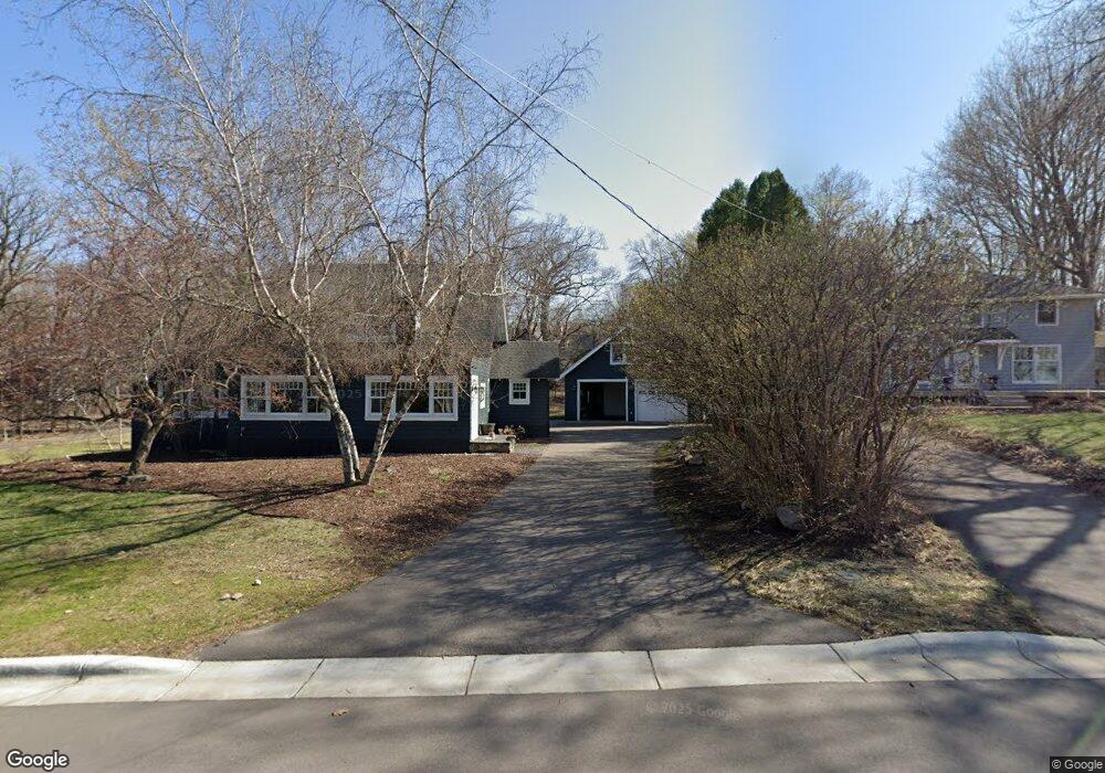 26165 Birch Bluff Rd, Excelsior, MN 55331 - photo 1