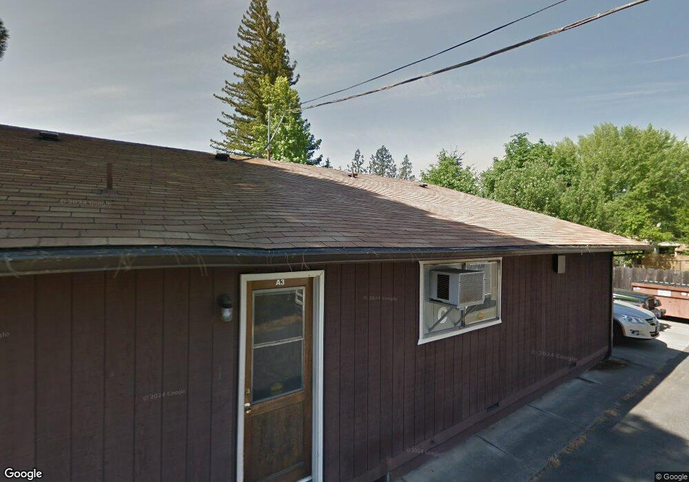 128 SW Booth St, Grants Pass, OR 97526 - photo 1