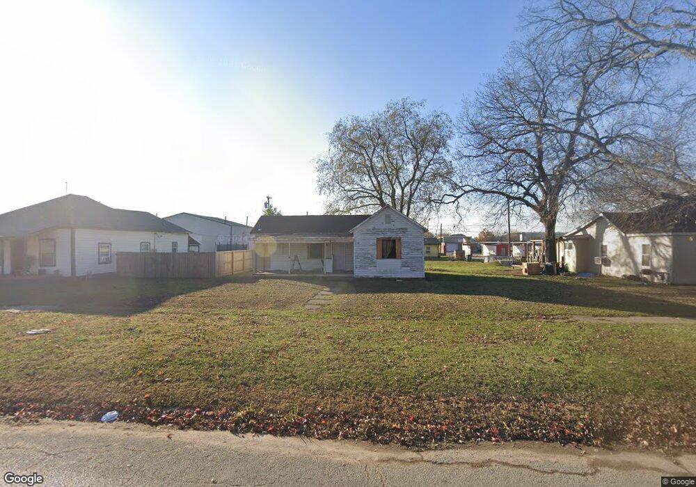1005 W Trudgeon St, Henryetta, OK 74437 - photo 1