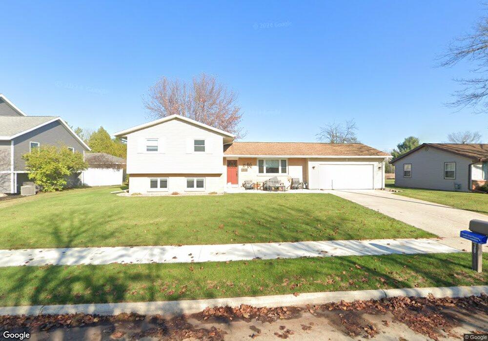3030 48th St, Two Rivers, WI 54241 - photo 1