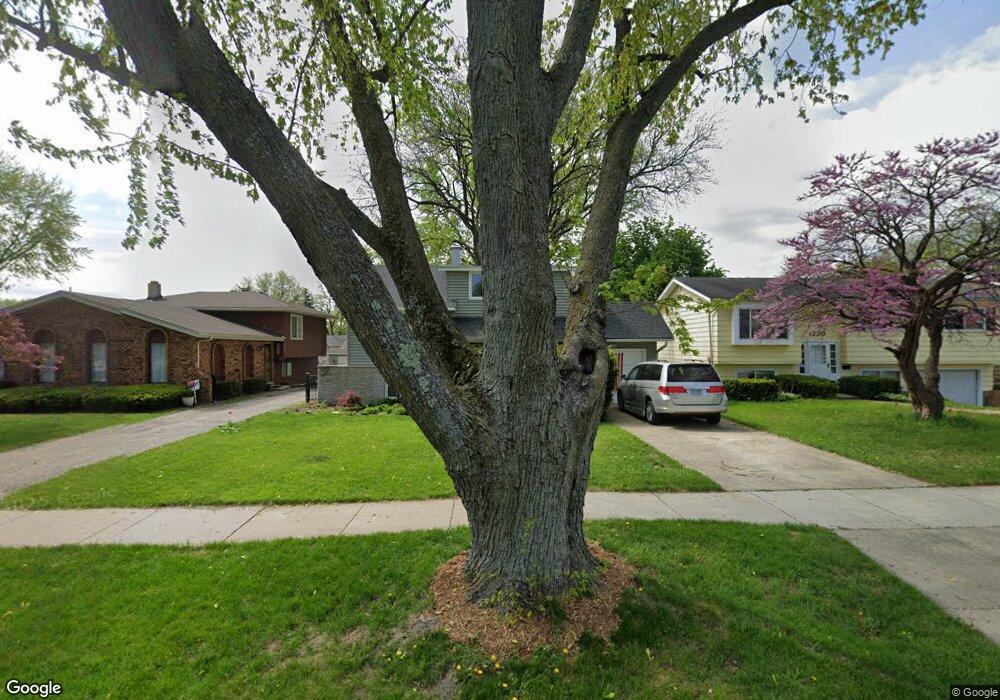 1302 E Elm St, Wheaton, IL 60189 - photo 1