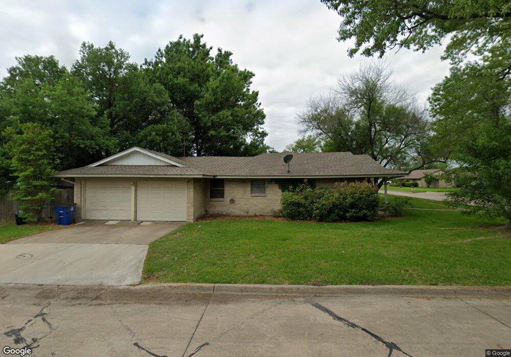 1503 Munn Dr, Ennis, TX 75119 - photo 1