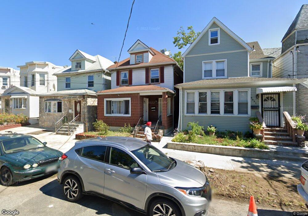 9529 109th St, South Richmond Hill, NY 11419 - photo 1