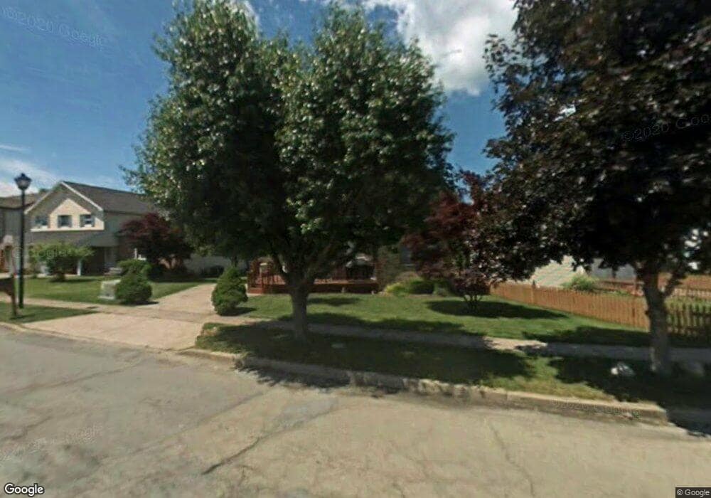 702 Parrott Ave, Scranton, PA 18504 - photo 1