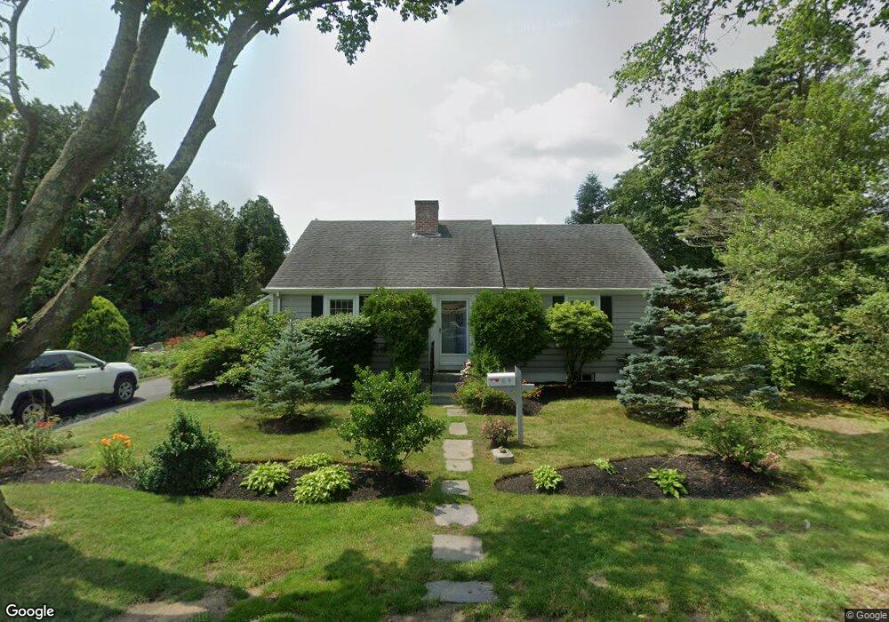 64 Chestnut St, South Dartmouth, MA 02748 - photo 1