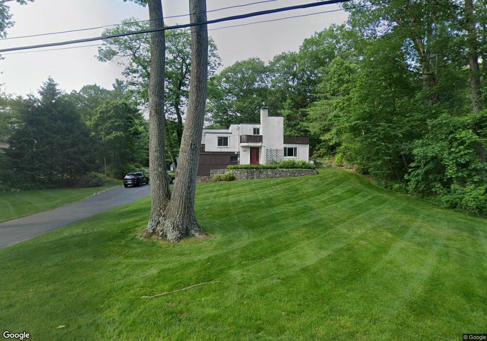 113 Mayfair Dr, Westwood, MA 02090 - photo 1