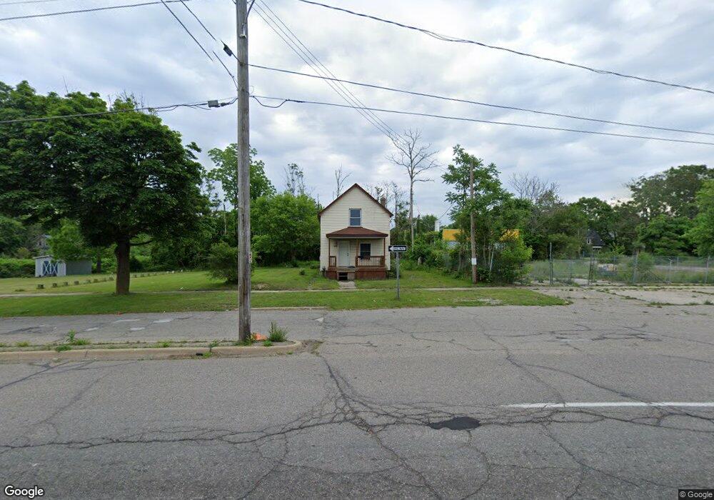 1910 Lewis St, Flint, MI 48506 - photo 1