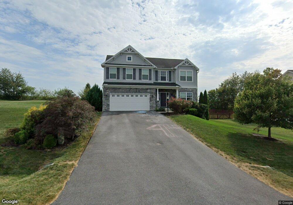 96 Creekwood Dr, Greencastle, PA 17225 - photo 1