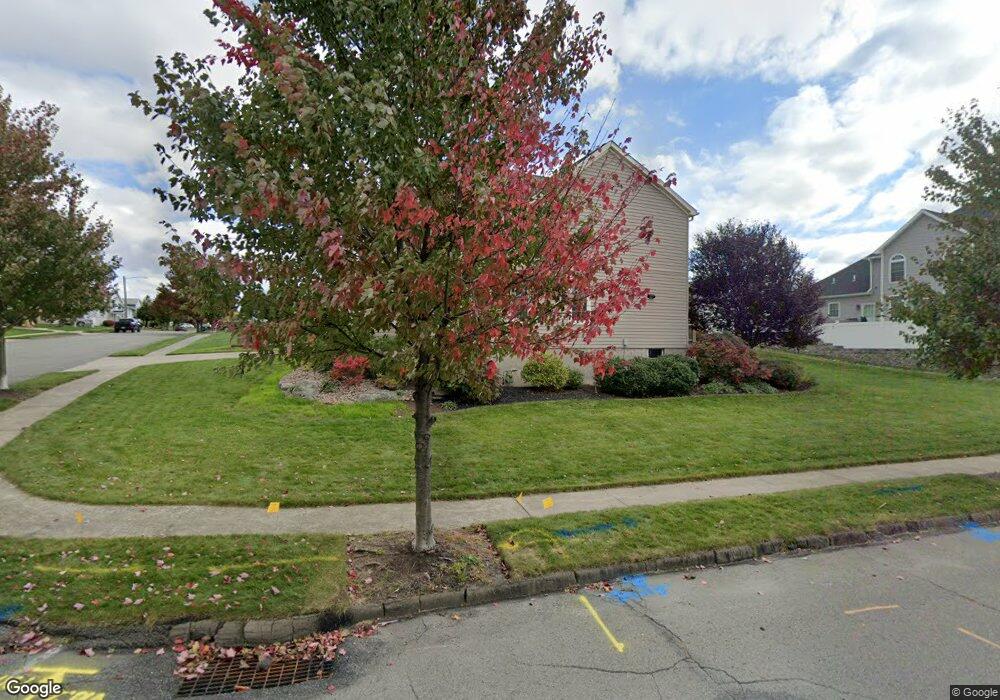 126 Swinick Dr, Dunmore, PA 18512 - photo 1