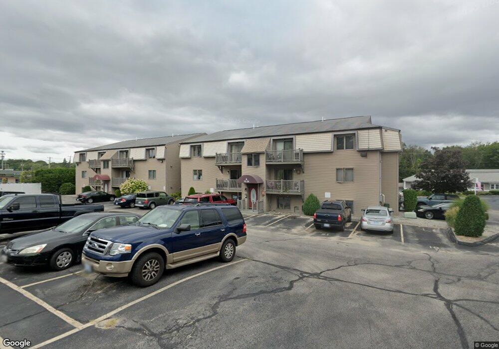 19 Village Ct, West Warwick, RI 02893 - photo 1