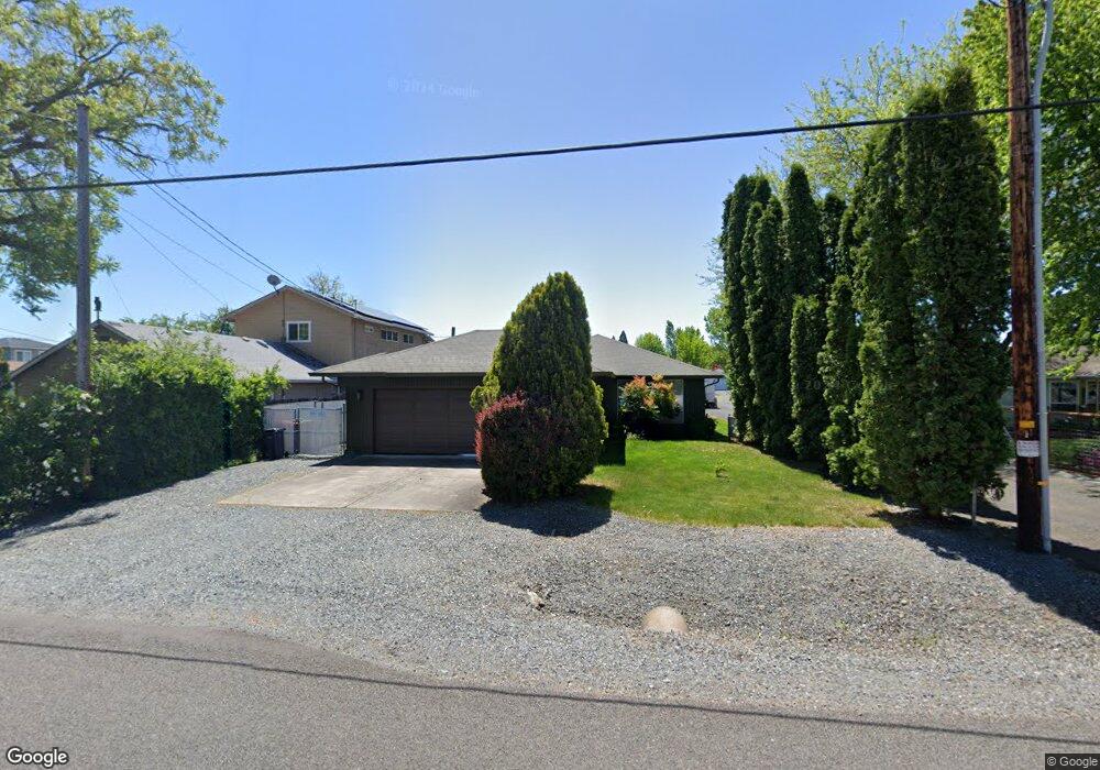 701 Pittview Ave, Central Point, OR 97502 - photo 1