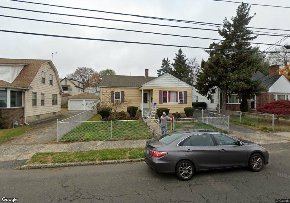 314 Thorme St, Bridgeport, CT 06606 - photo 1